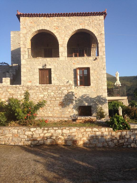 Las - Giannakakoy Traditional Stone Houses Neo Oitilo Exterior photo