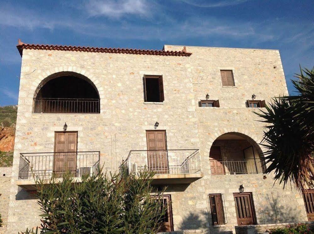 Las - Giannakakoy Traditional Stone Houses Neo Oitilo Exterior photo